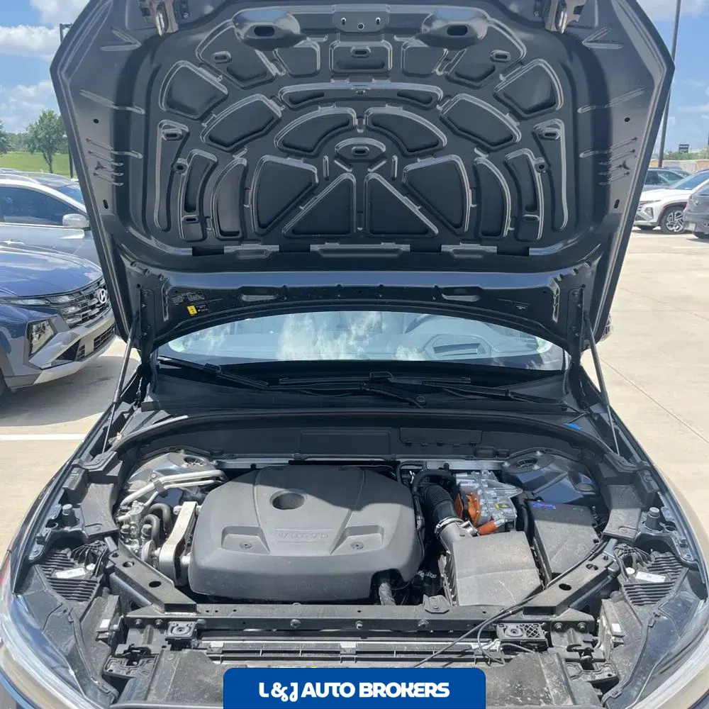 2024 Volvo XC60 T8 - Ultimate PHEV
