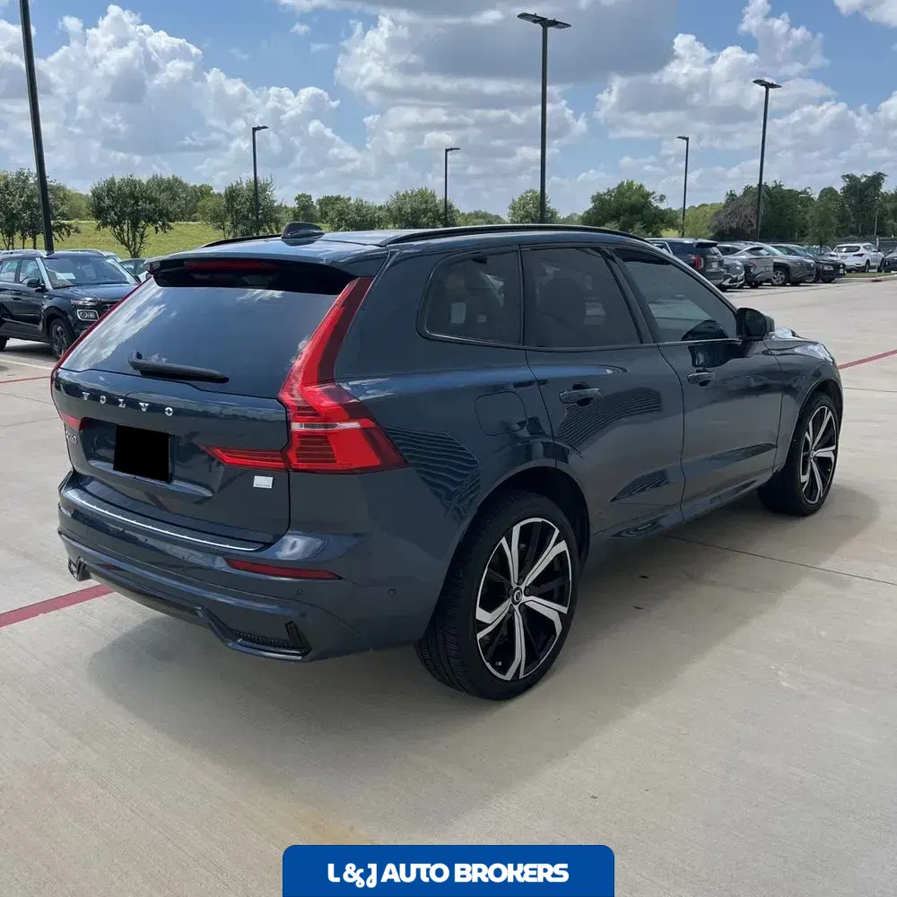 2024 Volvo XC60 T8 - Ultimate PHEV
