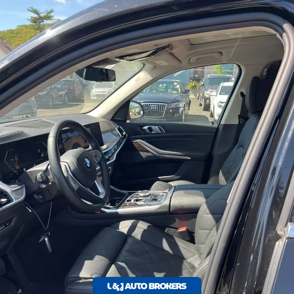 2024 BMW X7 XDrive40i