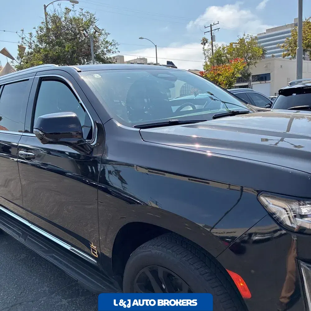 2023 Cadillac Escalade ESV Luxury