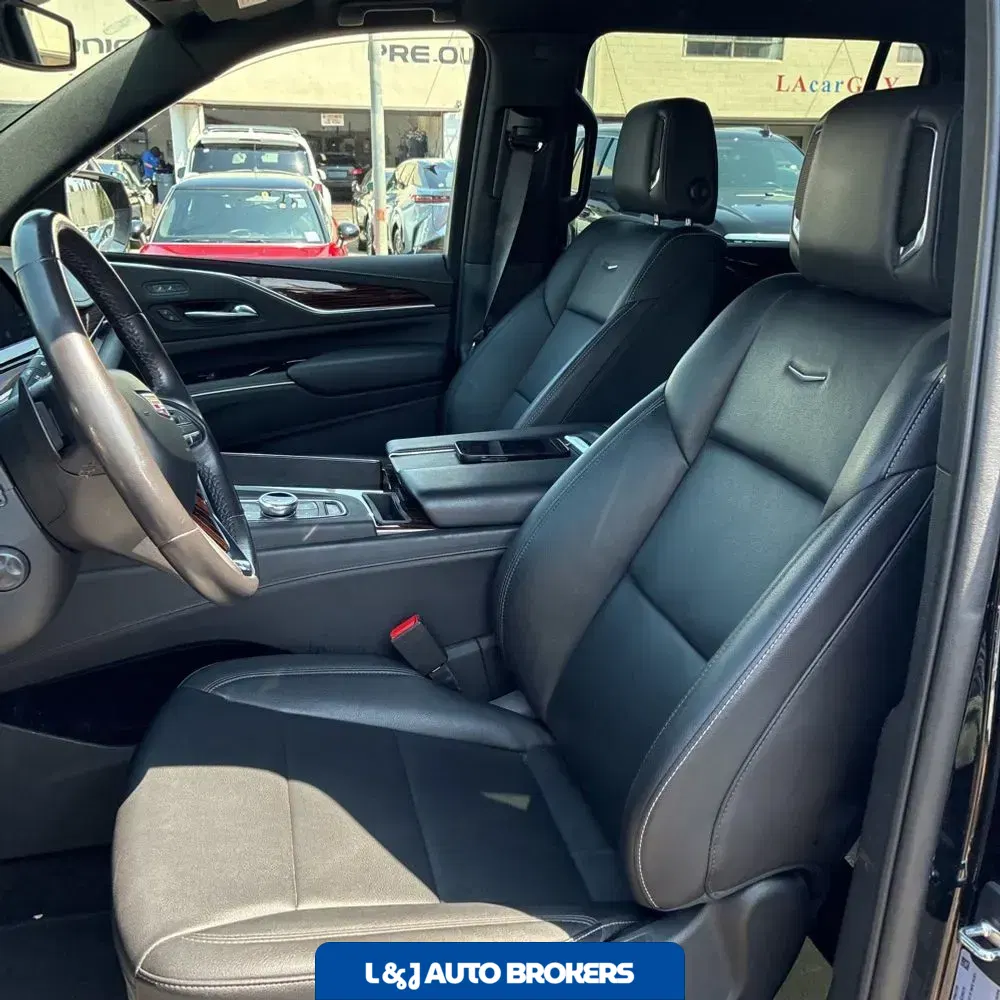2023 Cadillac Escalade ESV Luxury