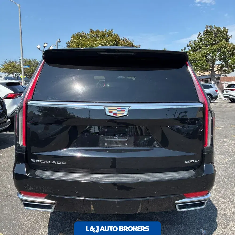 2023 Cadillac Escalade ESV Luxury