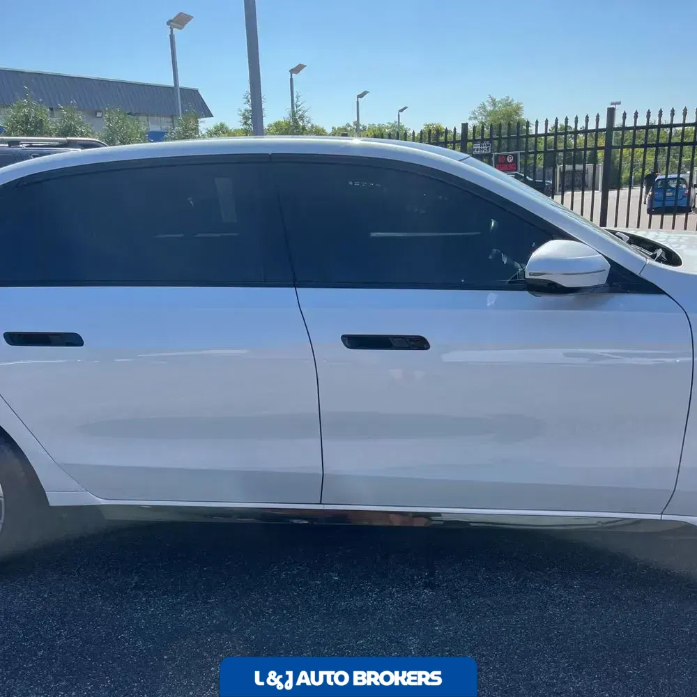 2023 BMW 7-Series 760xi