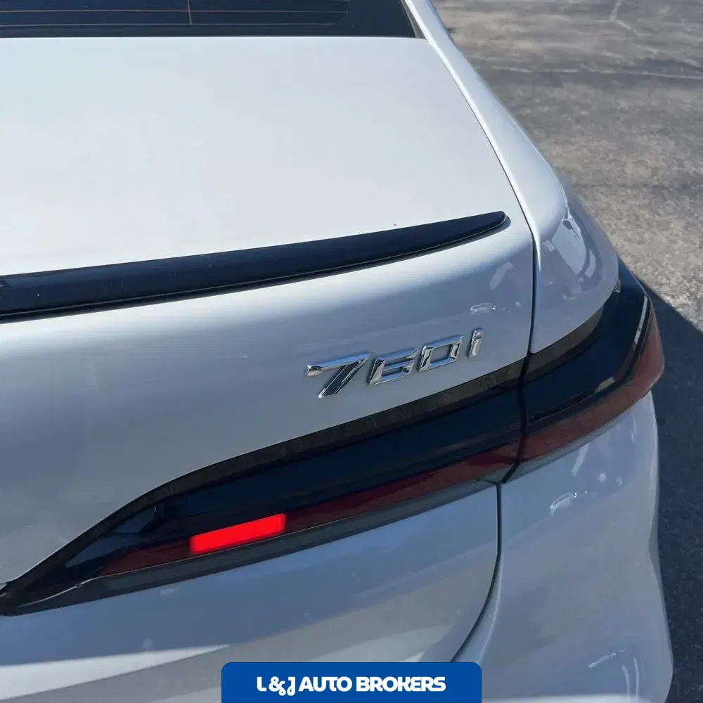 2023 BMW 7-Series 760xi