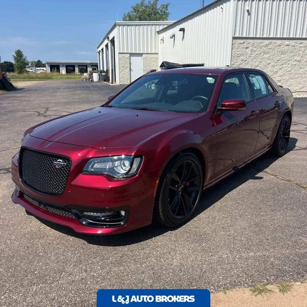 2023 Chrysler 300 C