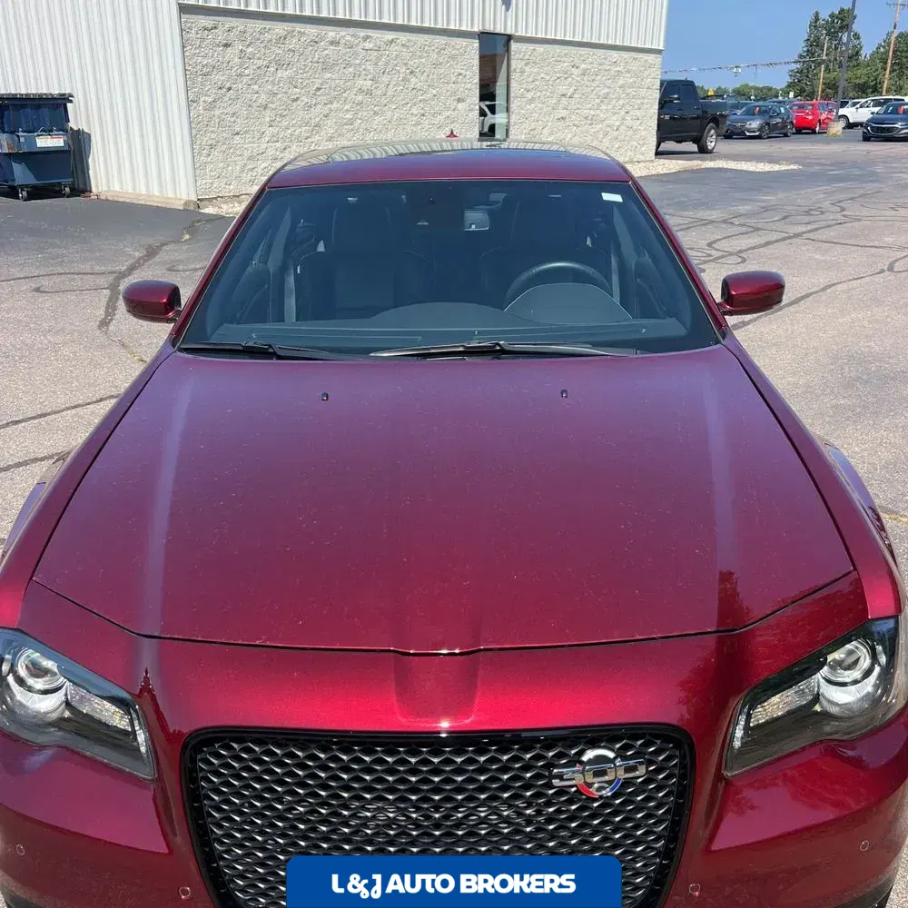 2023 Chrysler 300 C