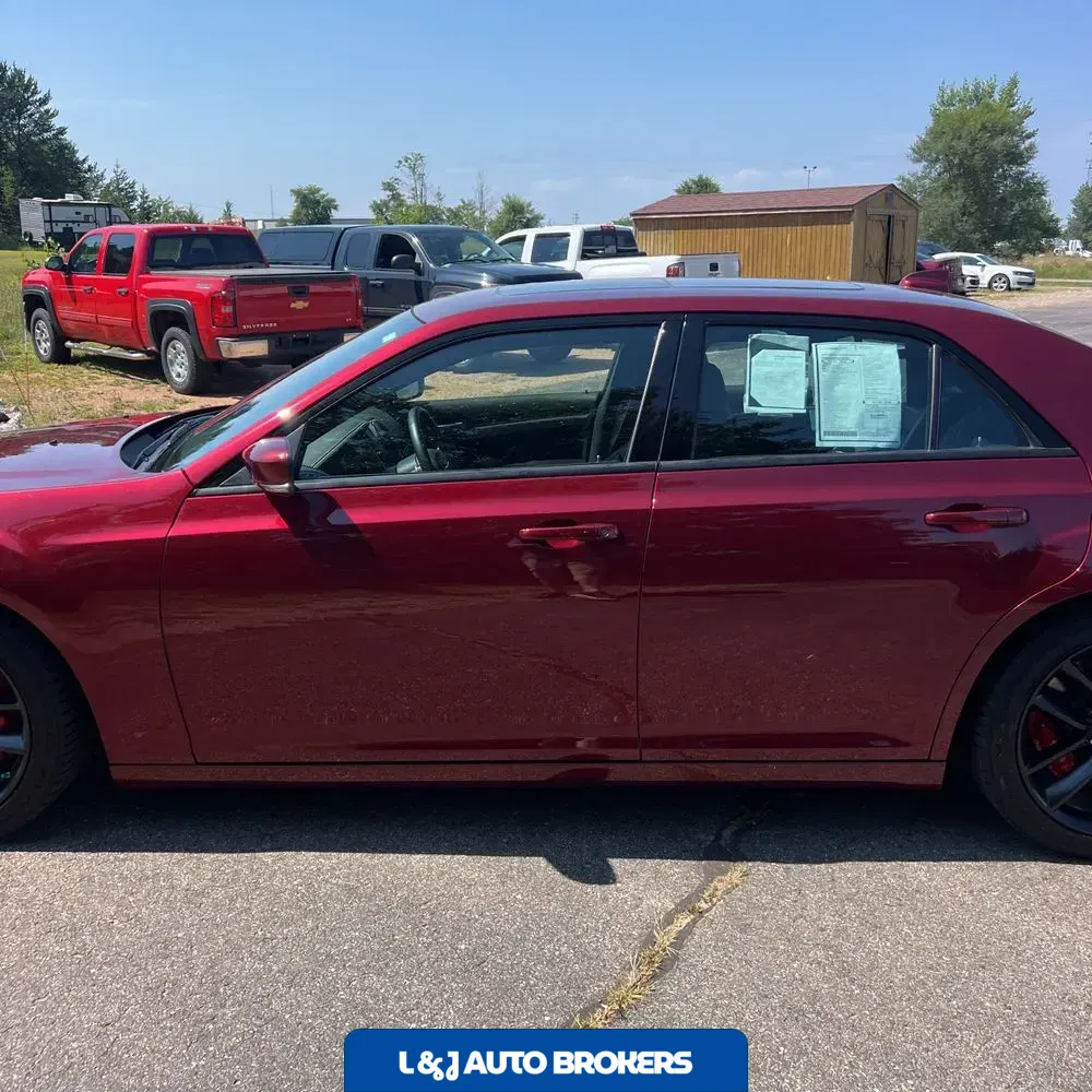 2023 Chrysler 300 C