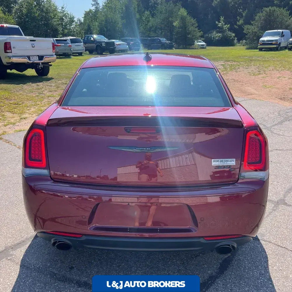 2023 Chrysler 300 C