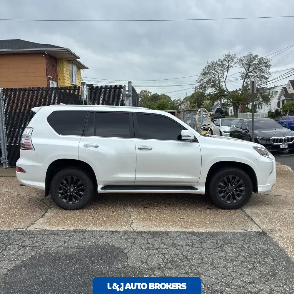 2023 Lexus GX 460 Base