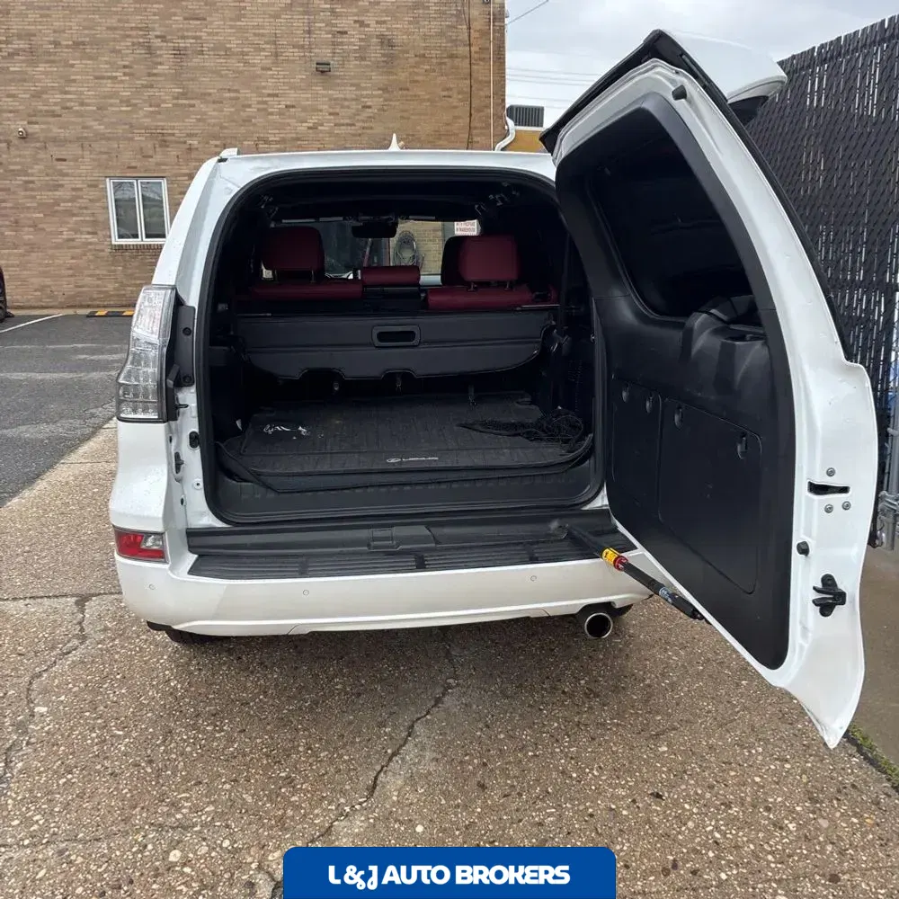 2023 Lexus GX 460 Base