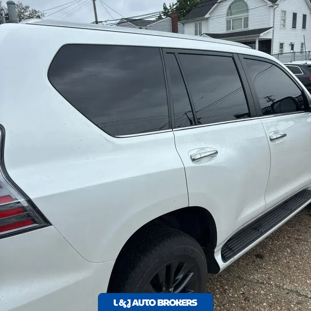 2023 Lexus GX 460 Base