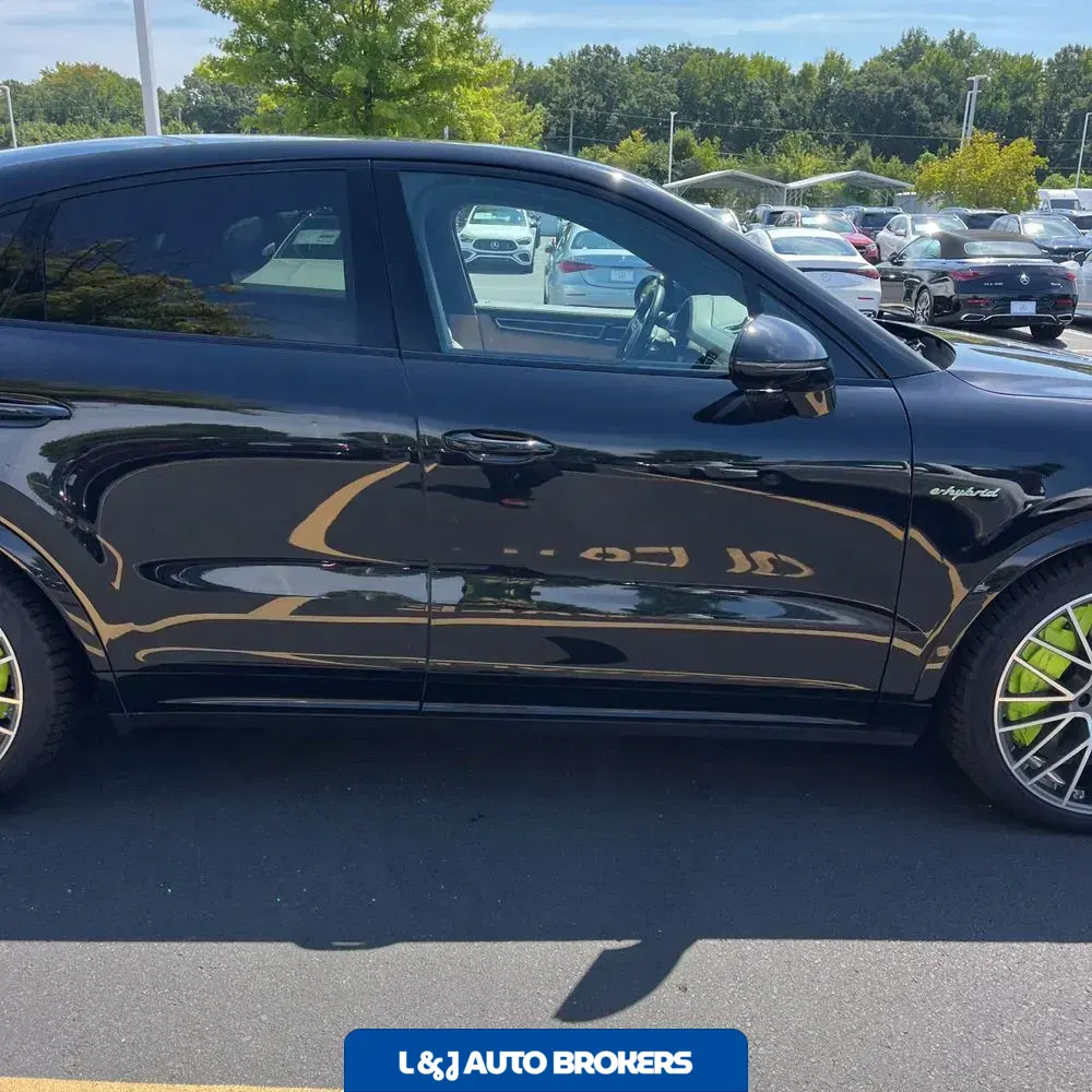 2022 Porsche Cayenne Turbo S E-Hybrid Coupe