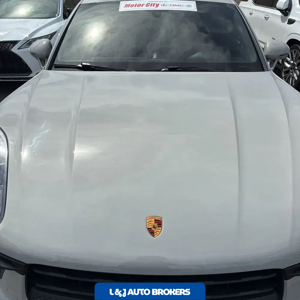 2022 Porsche Macan S