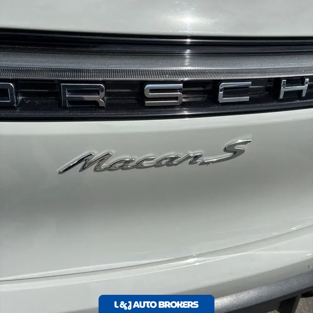 2022 Porsche Macan S