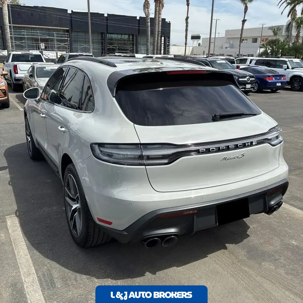 2022 Porsche Macan S