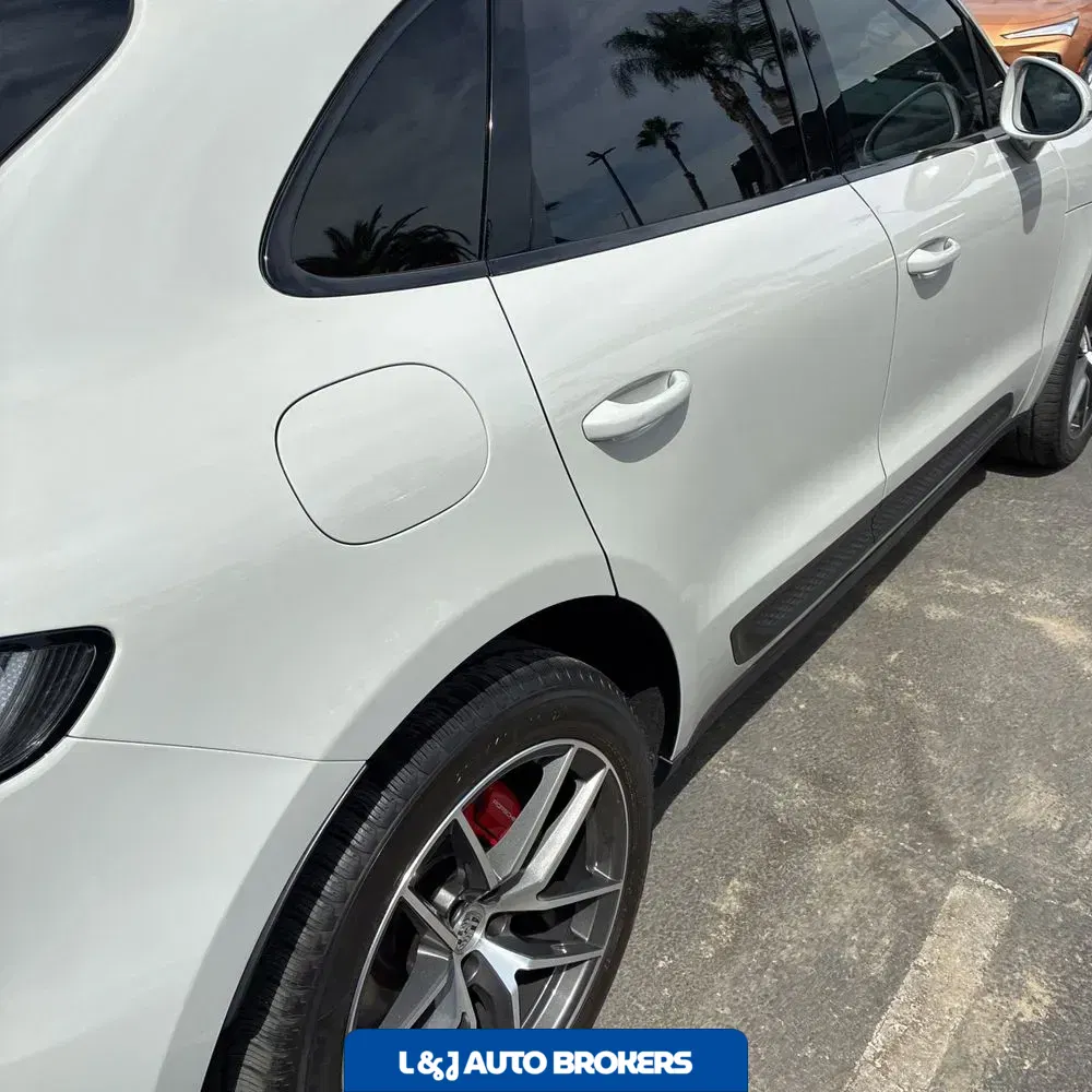 2022 Porsche Macan S