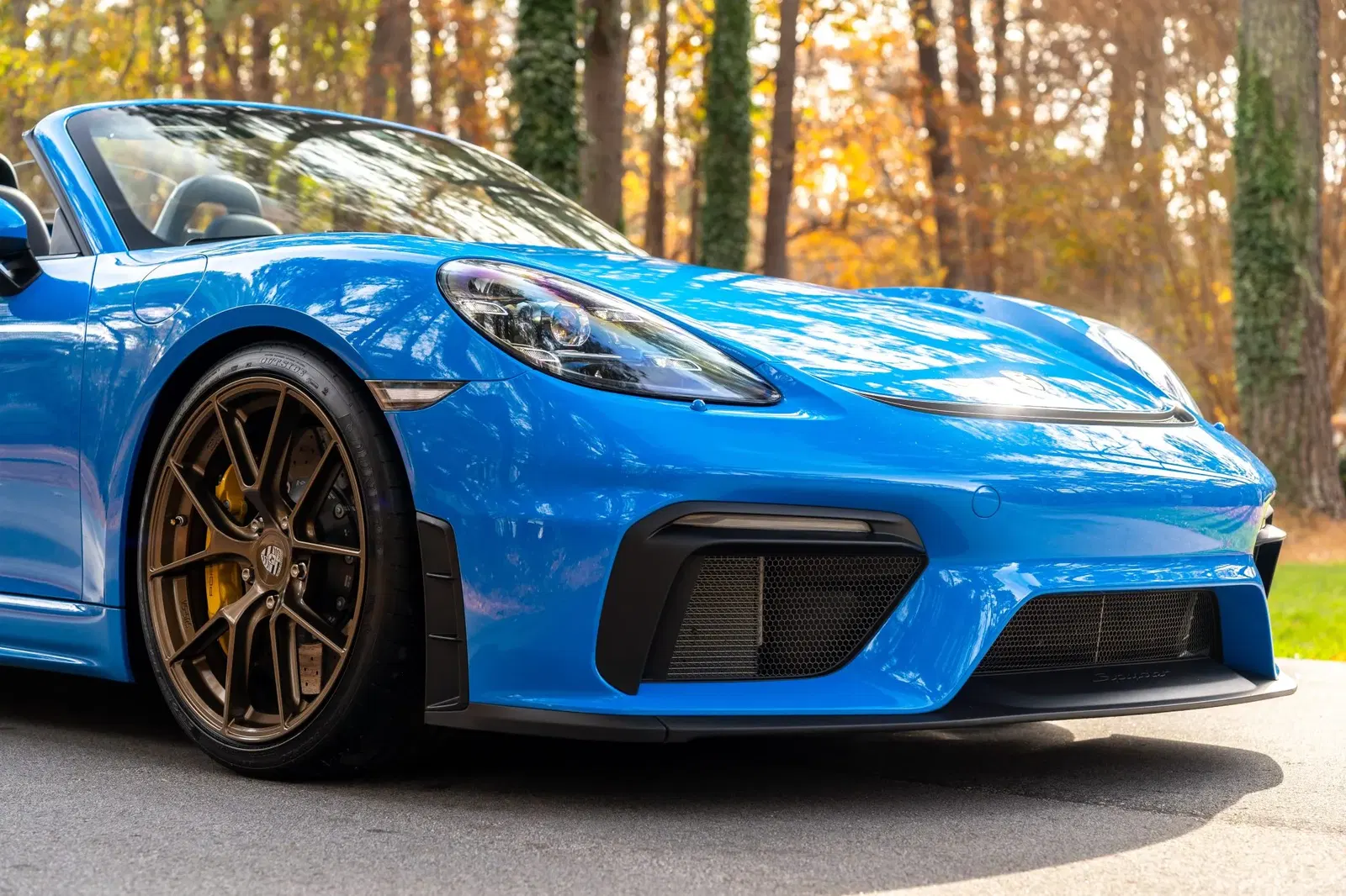 2022 Porsche 718 Spyder 6-Speed