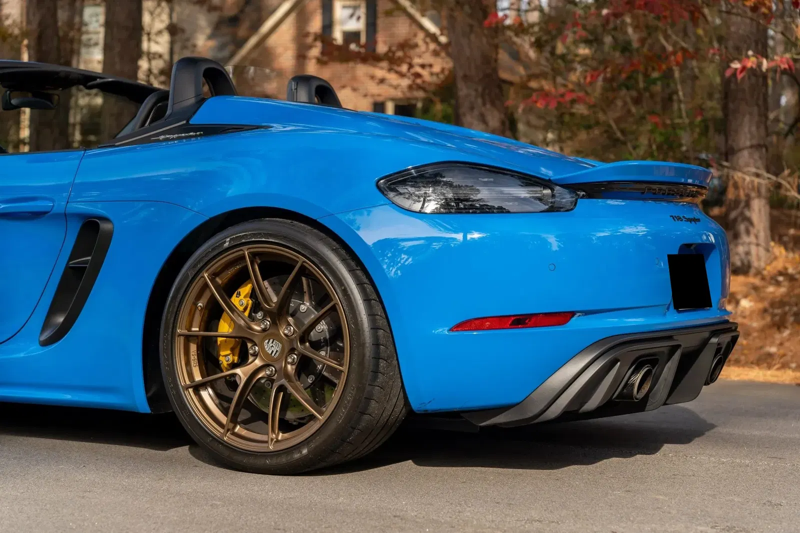 2022 Porsche 718 Spyder 6-Speed