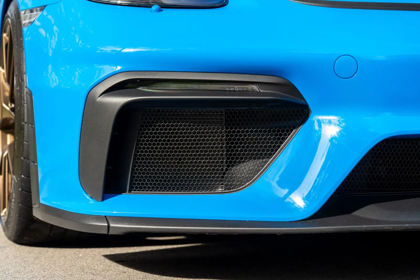2022 Porsche 718 Spyder 6-Speed