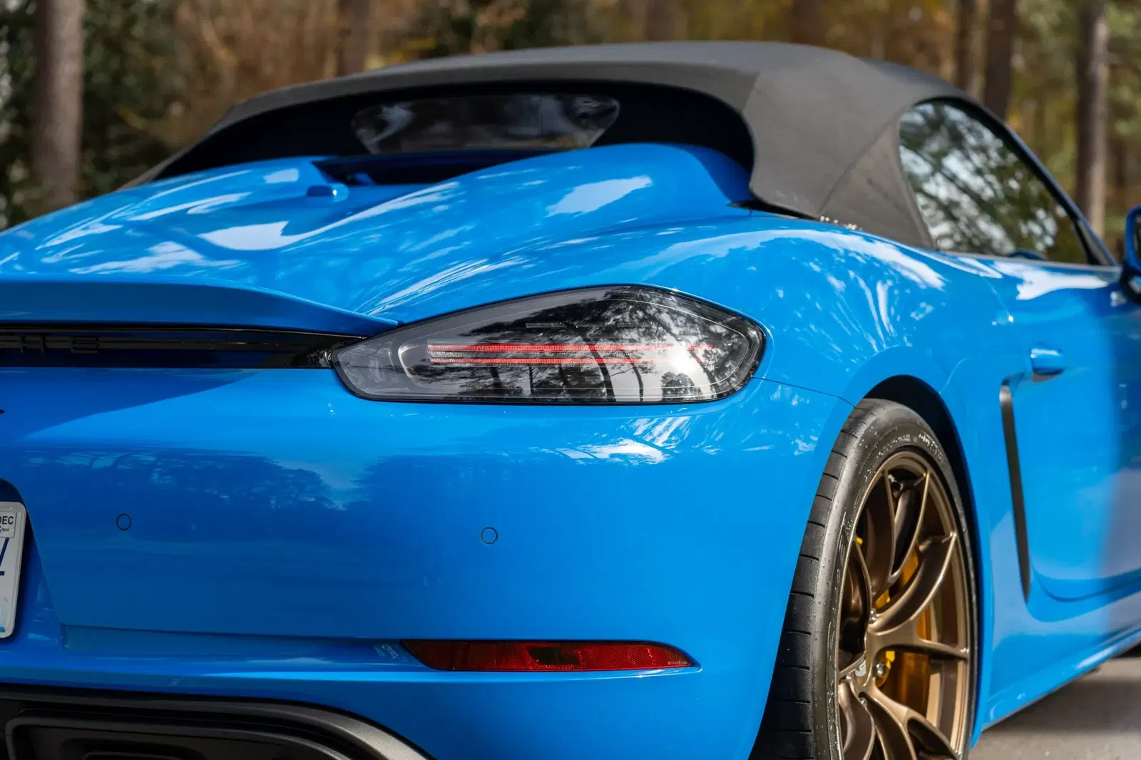 2022 Porsche 718 Spyder 6-Speed