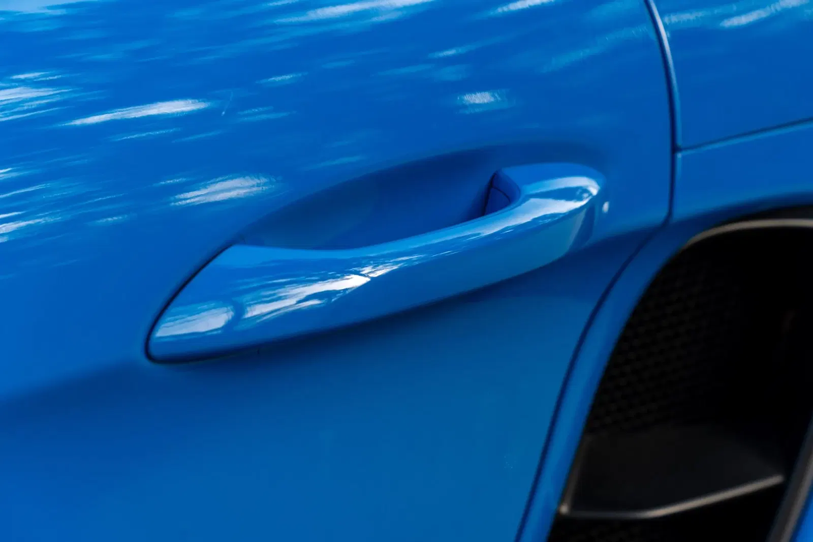 2022 Porsche 718 Spyder 6-Speed