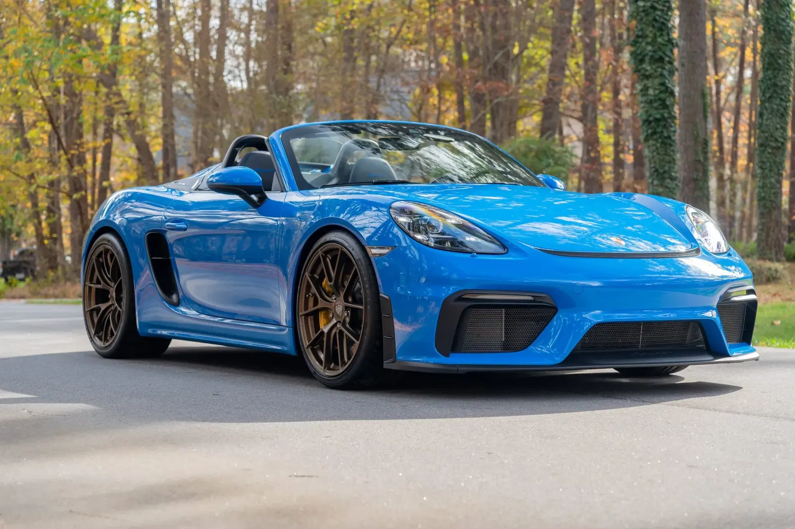 2022 Porsche 718 Spyder 6-Speed