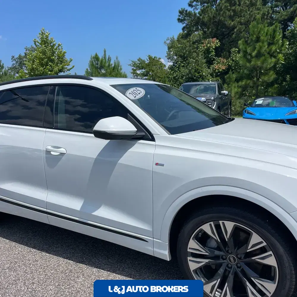 2025 Audi Q8 Premium Plus 55