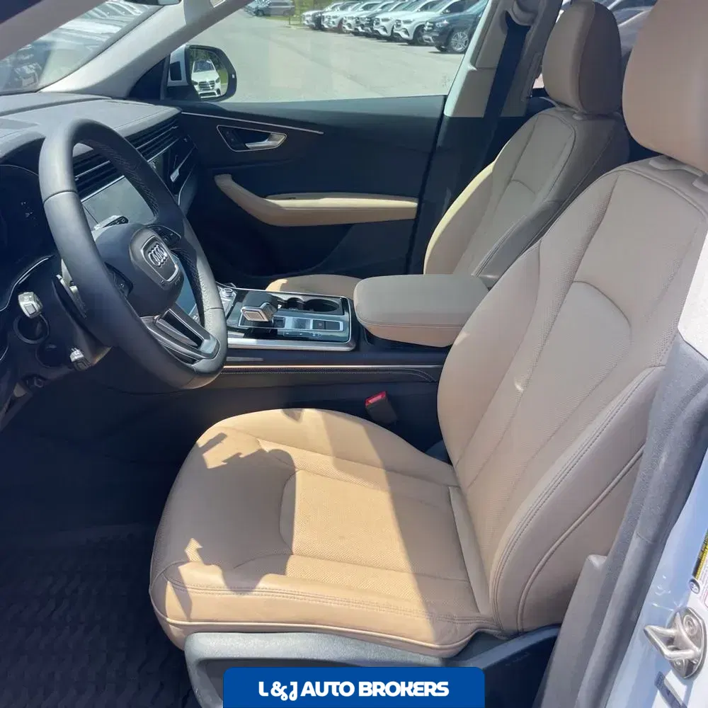 2025 Audi Q8 Premium Plus 55