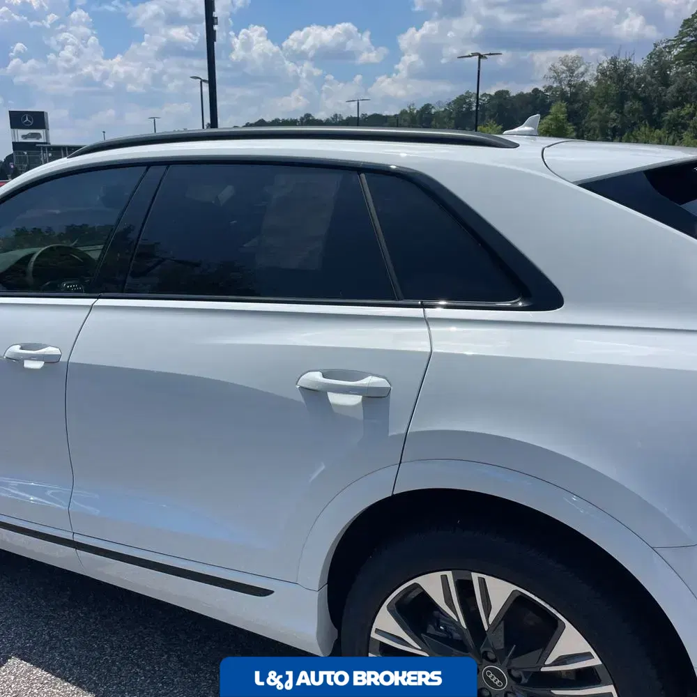 2025 Audi Q8 Premium Plus 55