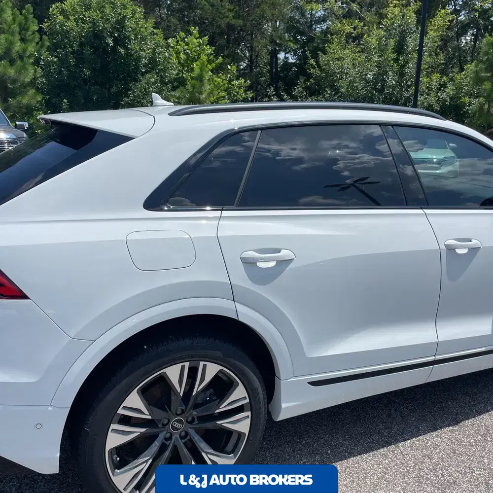 2025 Audi Q8 Premium Plus 55
