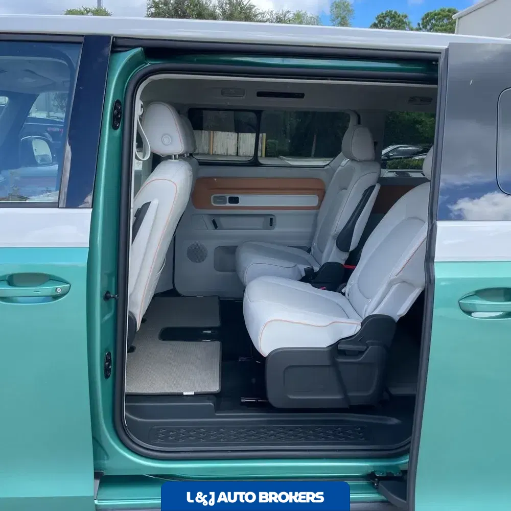 2025 Volkswagen ID Buzz  1st Edition 4Motion