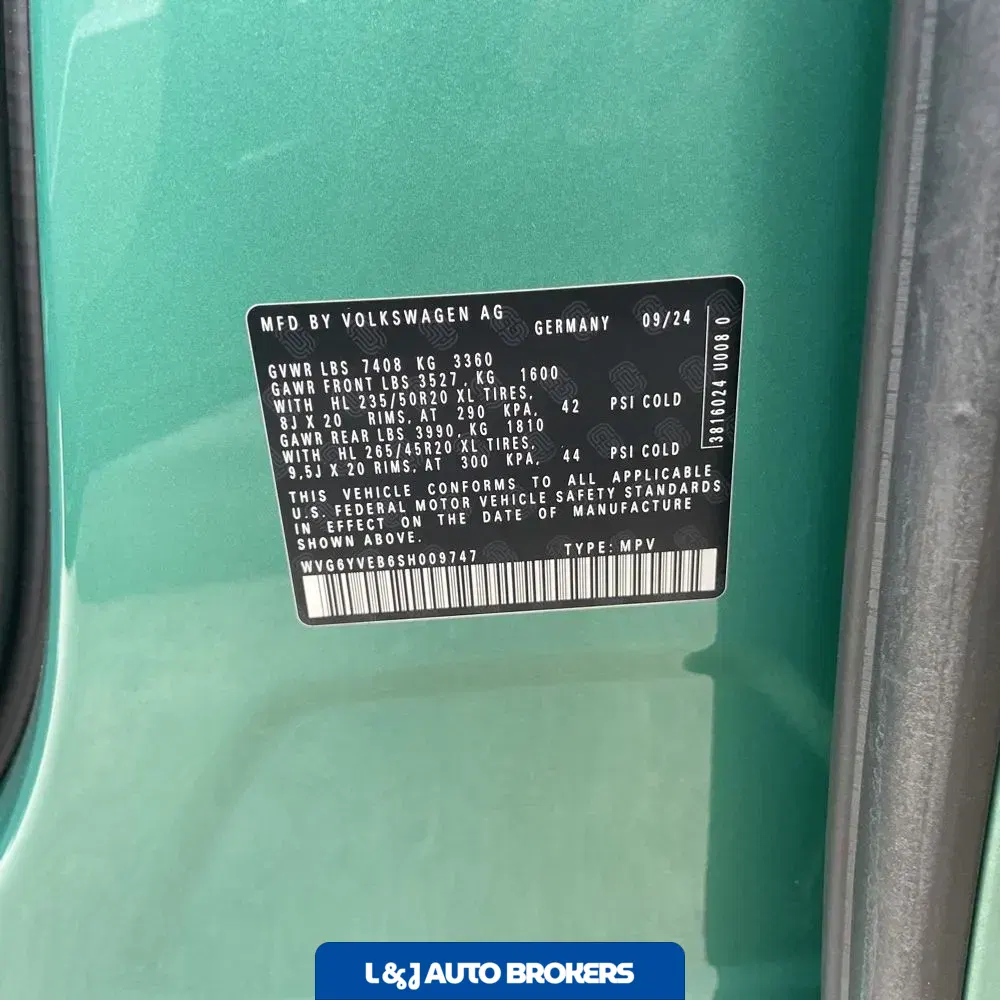 2025 Volkswagen ID Buzz  1st Edition 4Motion
