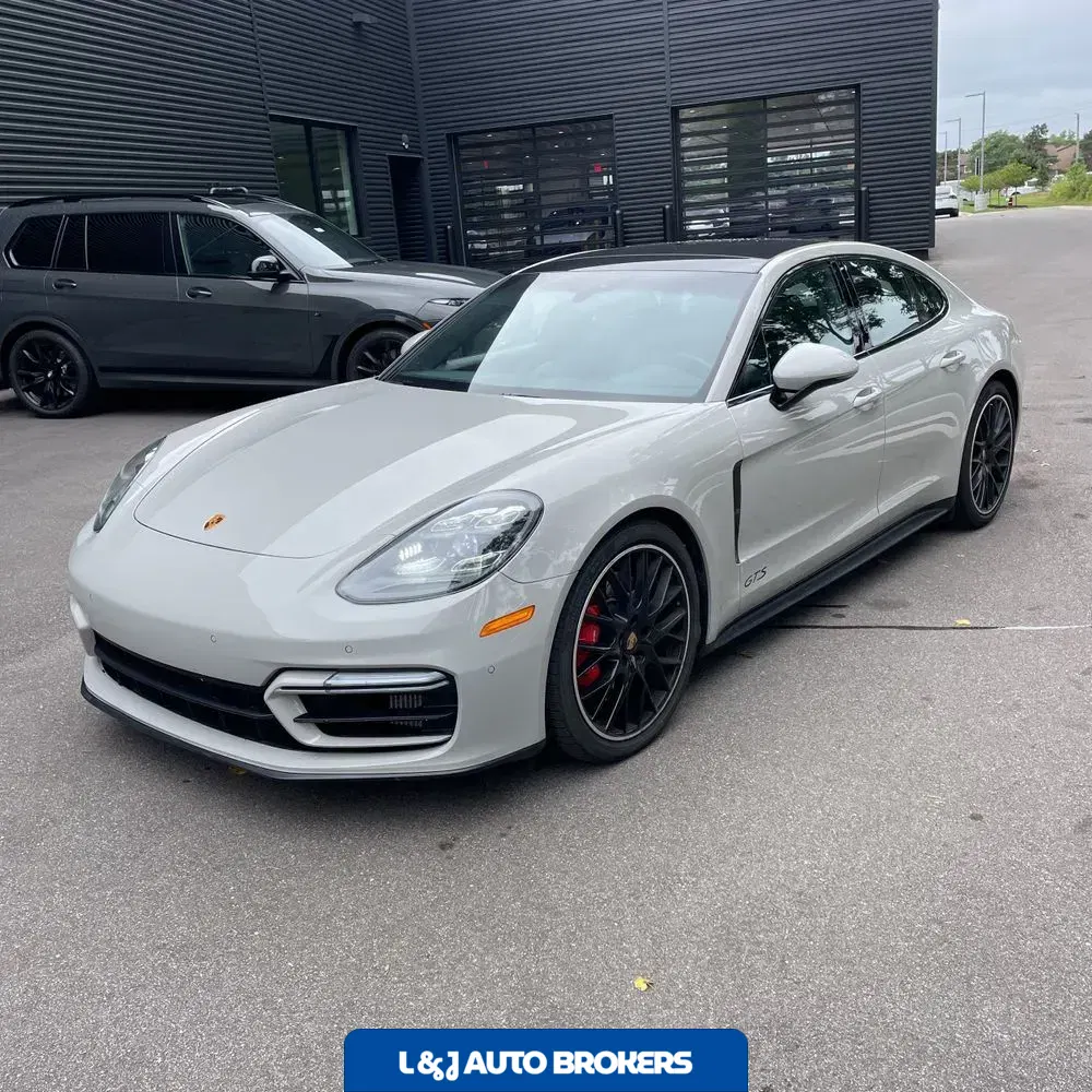 2022 Porsche Panamera GTS