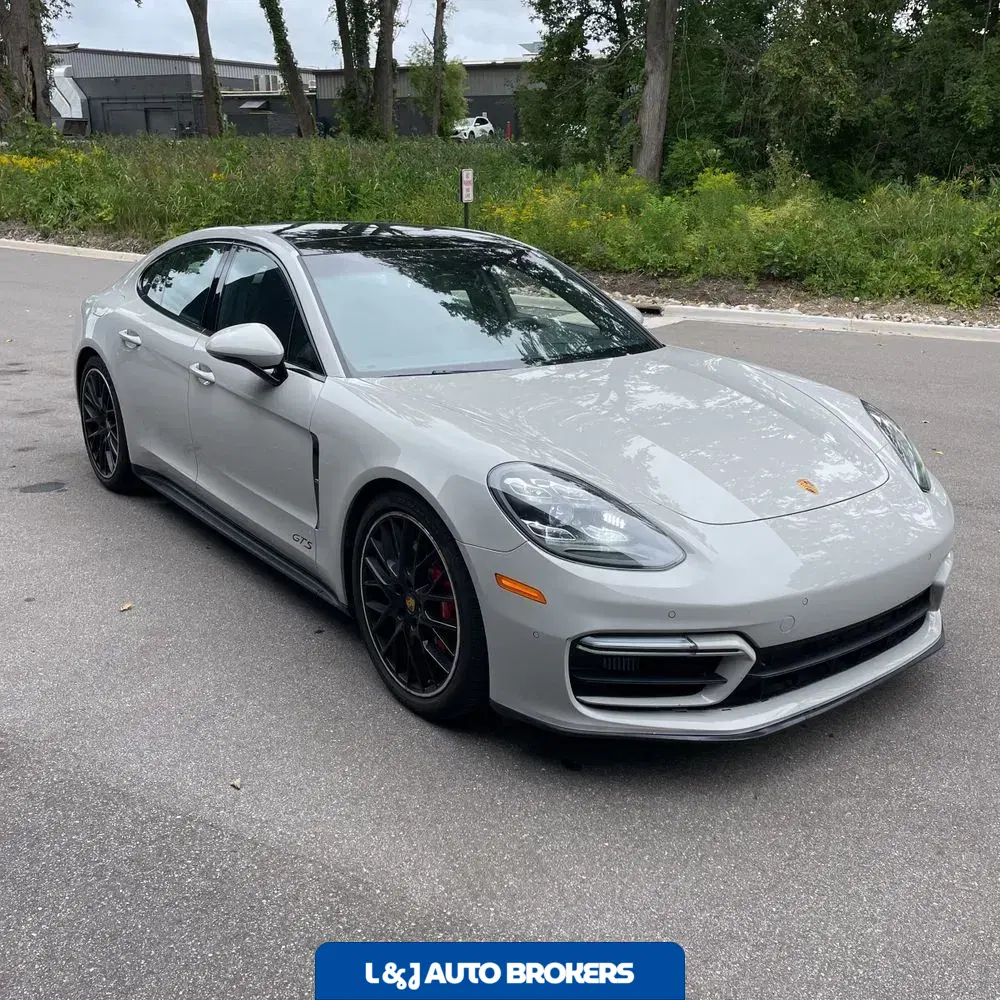 2022 Porsche Panamera GTS