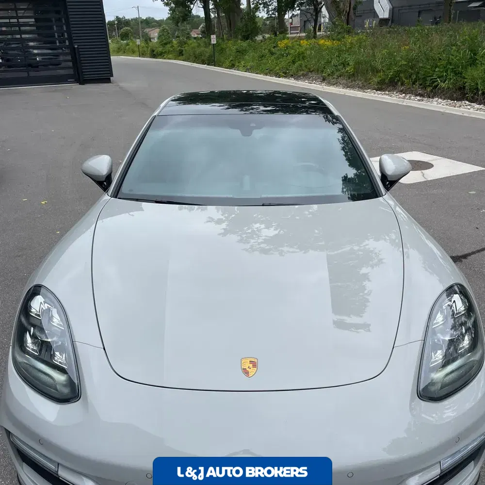 2022 Porsche Panamera GTS