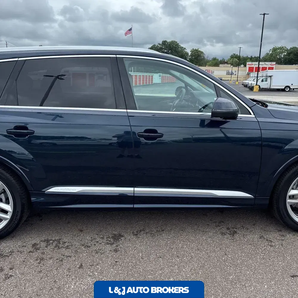 2025 Audi Q7 Premium Plus 55