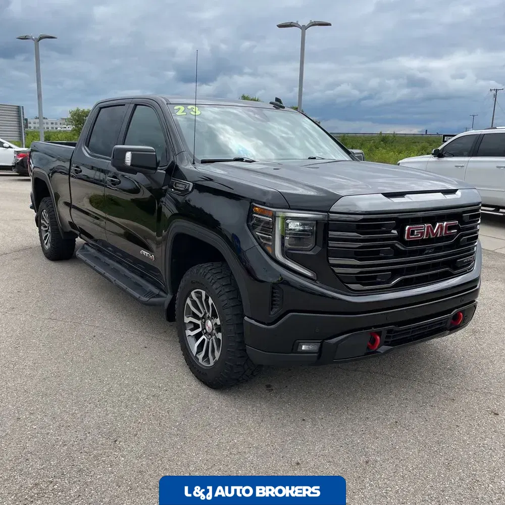 2023 GMC Sierra 1500 AT4