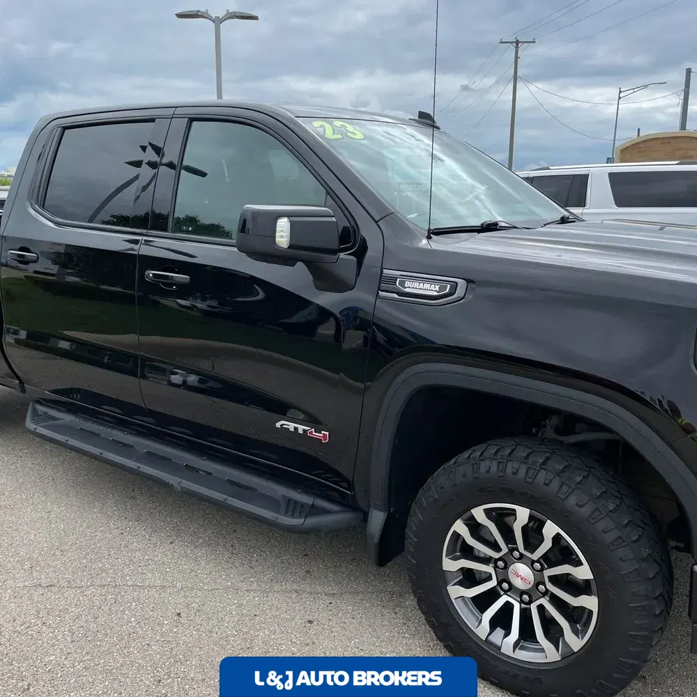 2023 GMC Sierra 1500 AT4