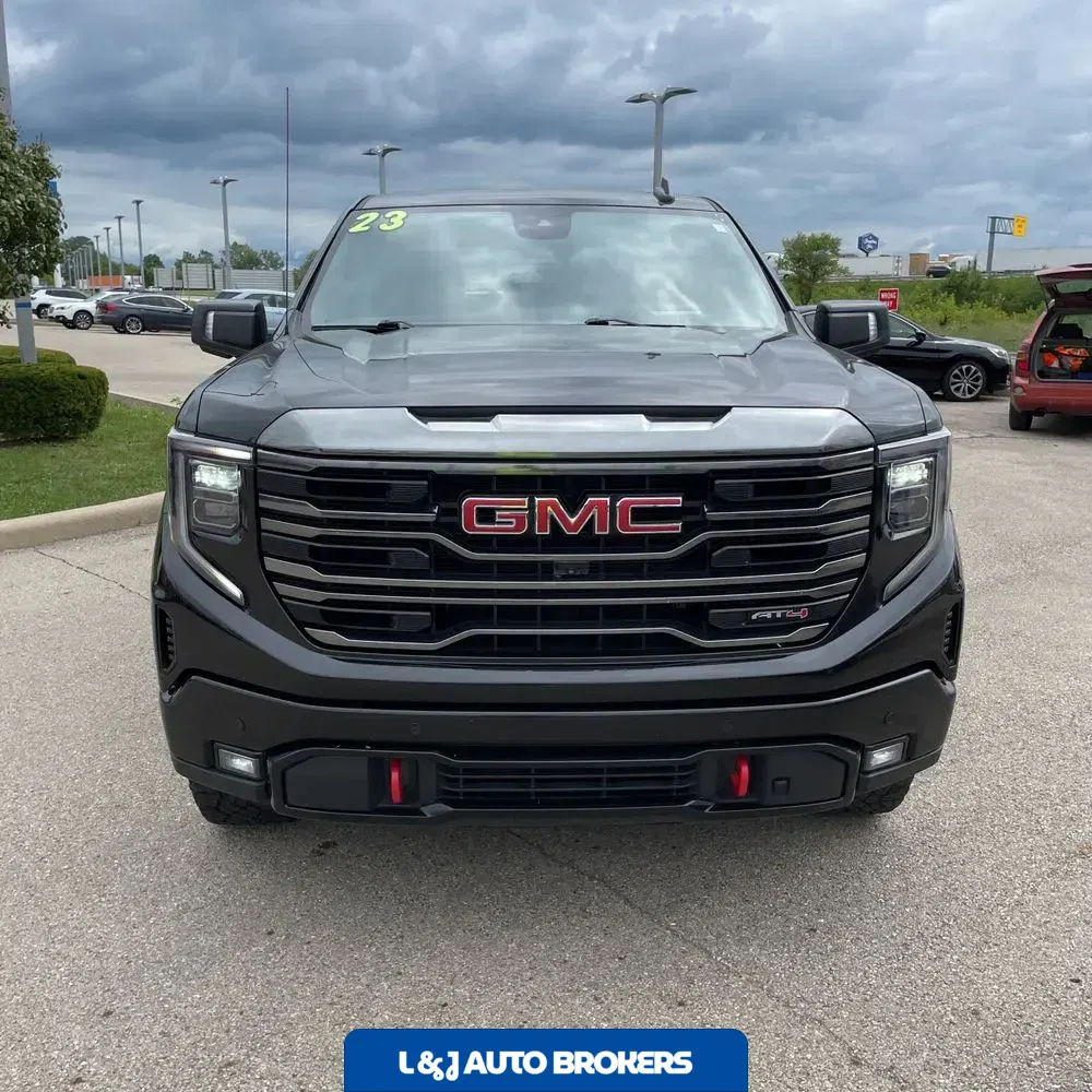 2023 GMC Sierra 1500 AT4