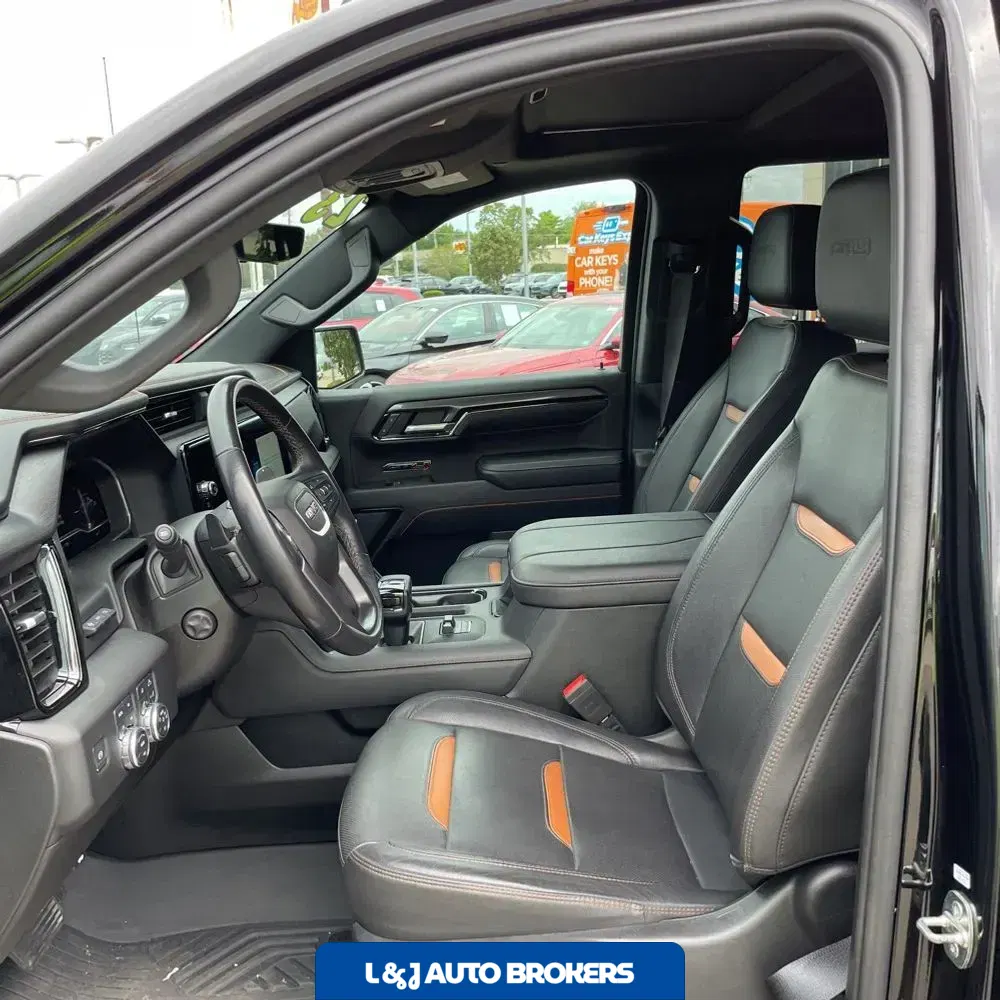 2023 GMC Sierra 1500 AT4