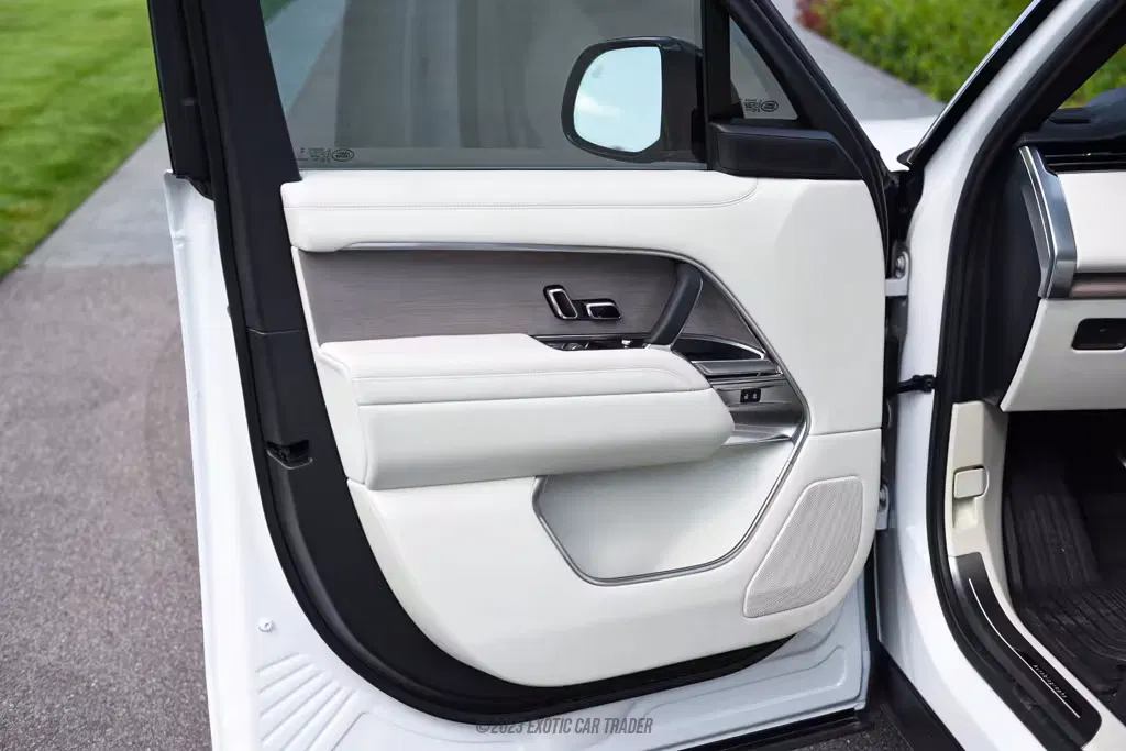 2023 Land Rover Range Rover P530 Autobiography LWB