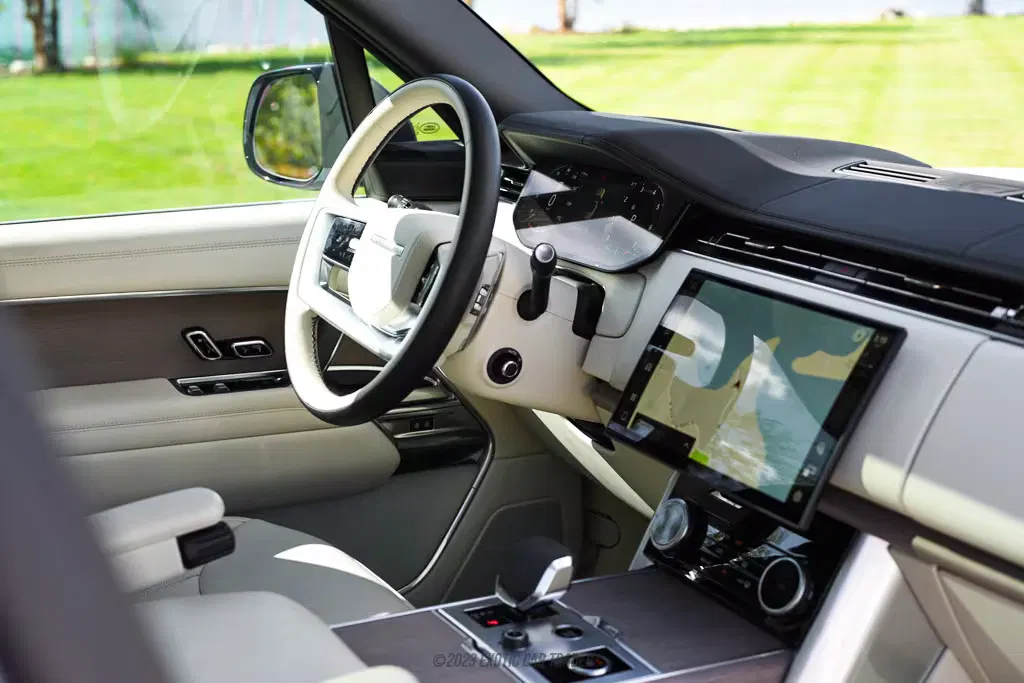 2023 Land Rover Range Rover P530 Autobiography LWB