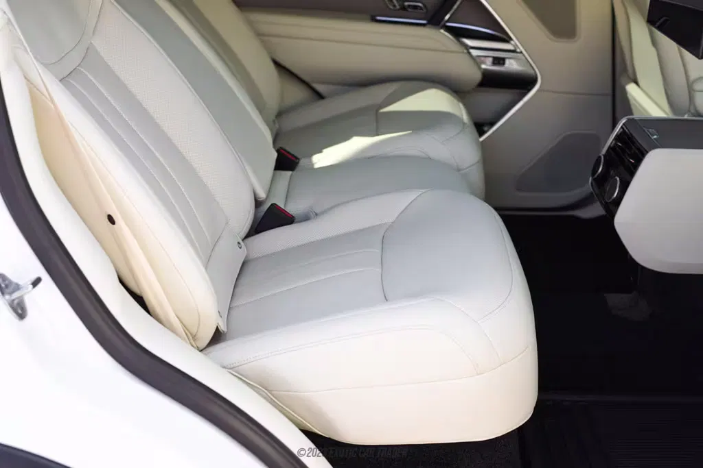 2023 Land Rover Range Rover P530 Autobiography LWB