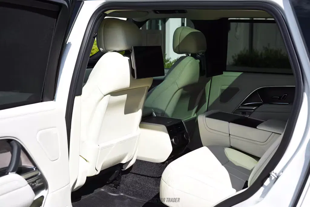 2023 Land Rover Range Rover P530 Autobiography LWB