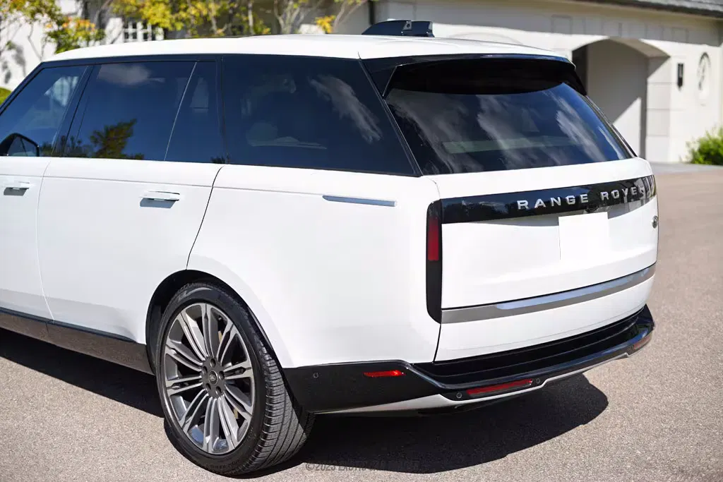 2023 Land Rover Range Rover P530 Autobiography LWB