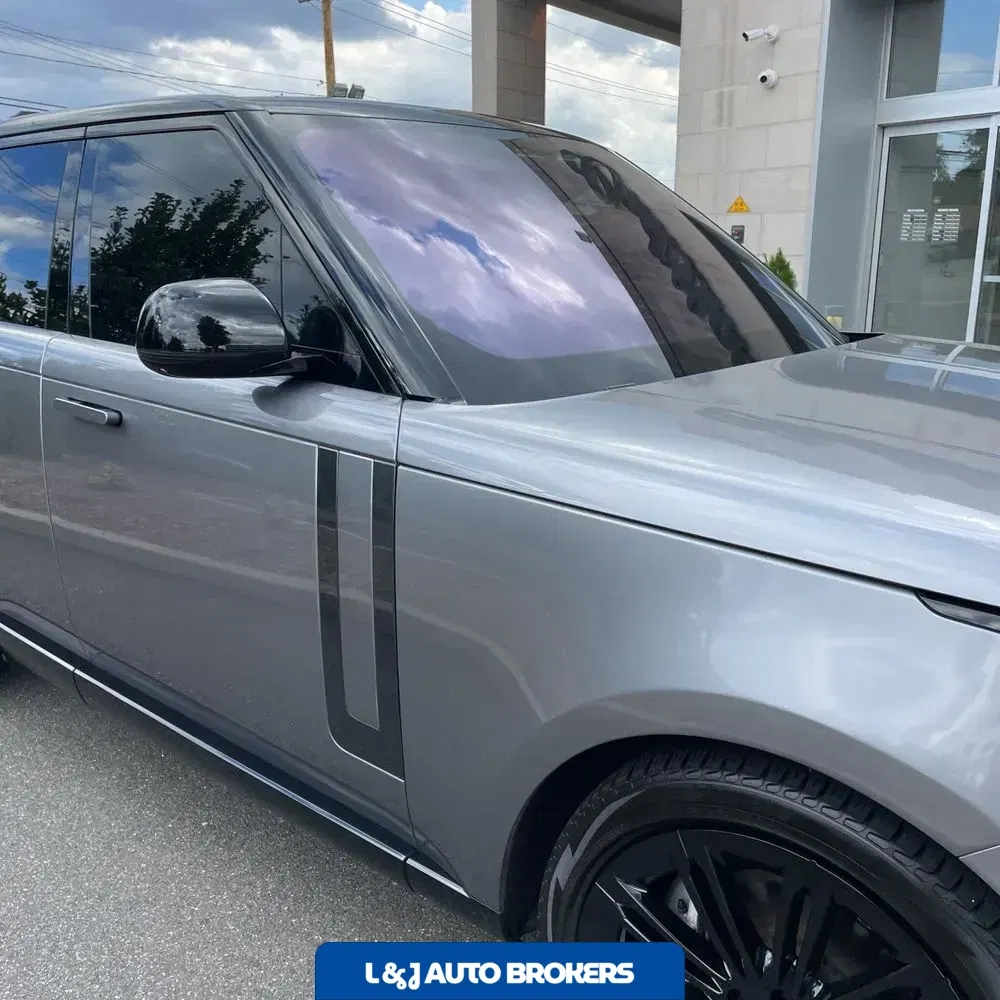 2023 Land Rover Range Rover SE