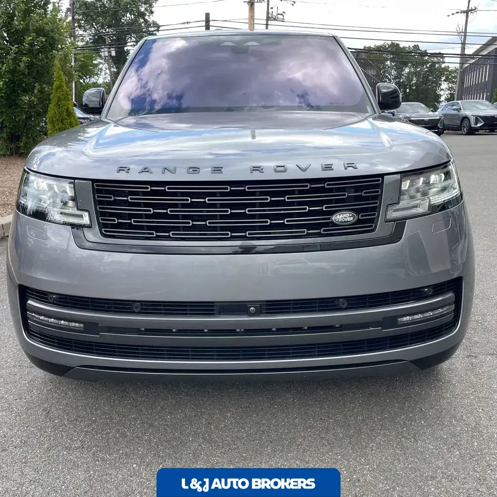 2023 Land Rover Range Rover SE