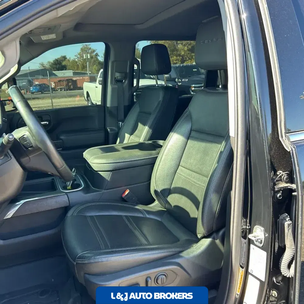 2023 GMC Sierra 3500HD Denali