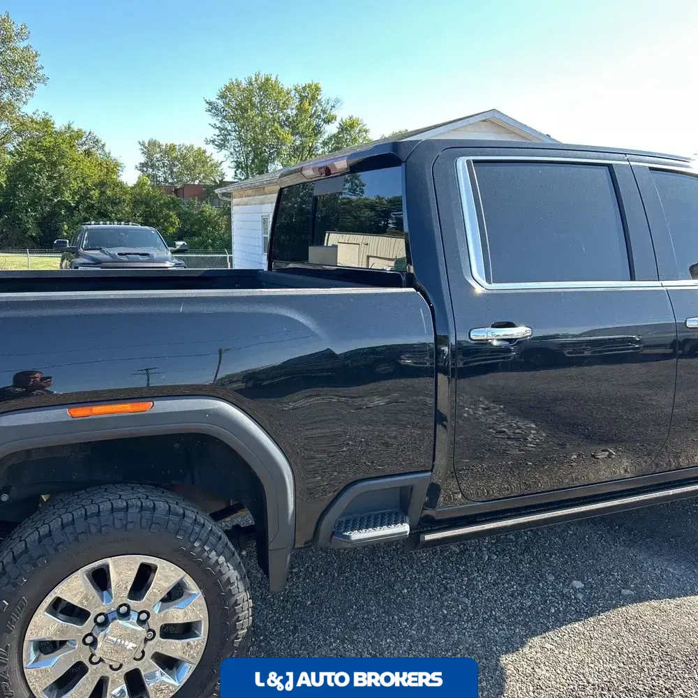 2023 GMC Sierra 3500HD Denali