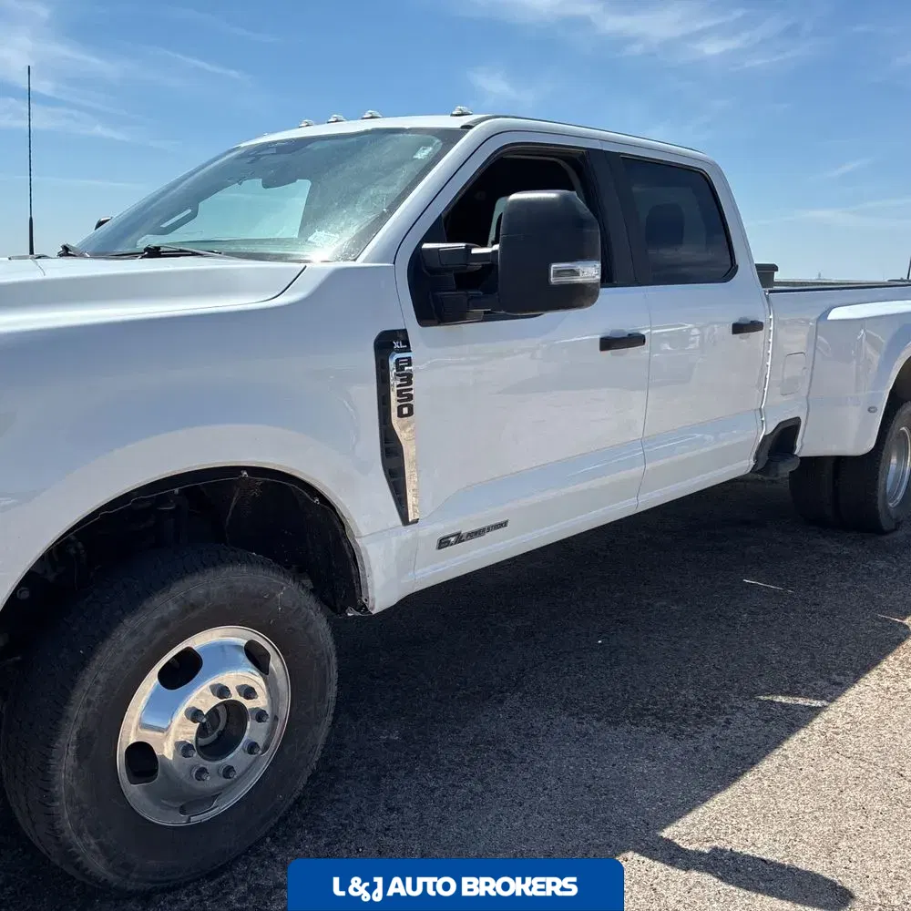 2024 Ford F-350 Super Duty XL